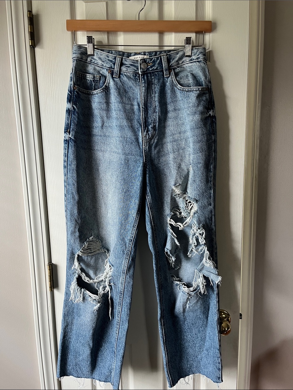 PacSun Light Blue 90’s Distressed Boyfriend Jeans